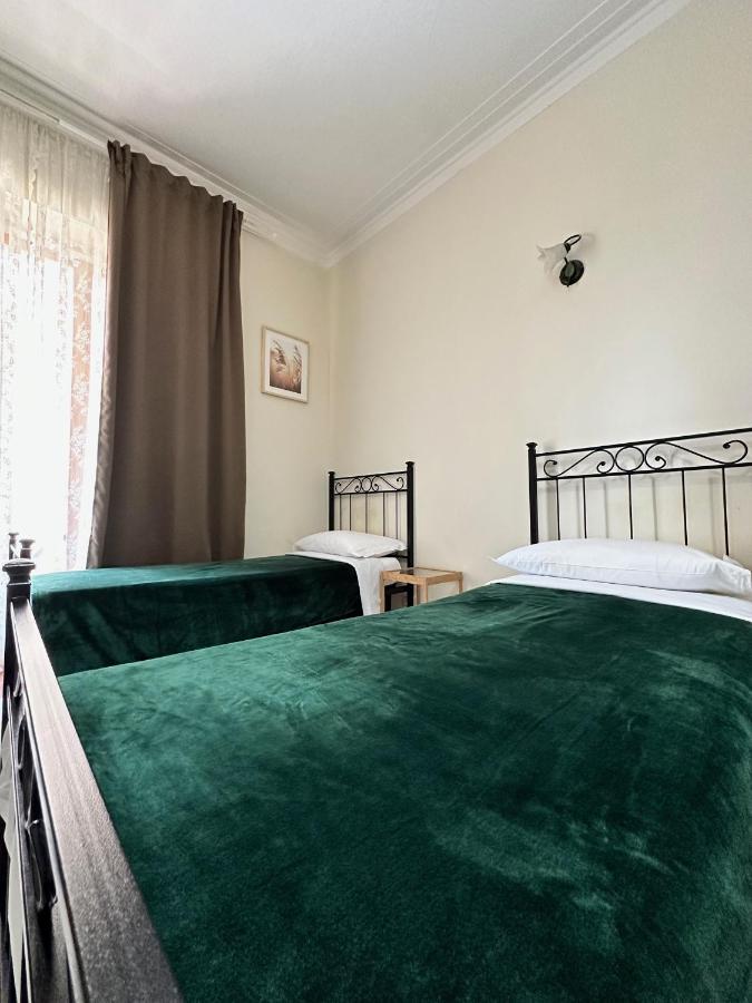 Pardis Dormitory Rome Bagian luar foto
